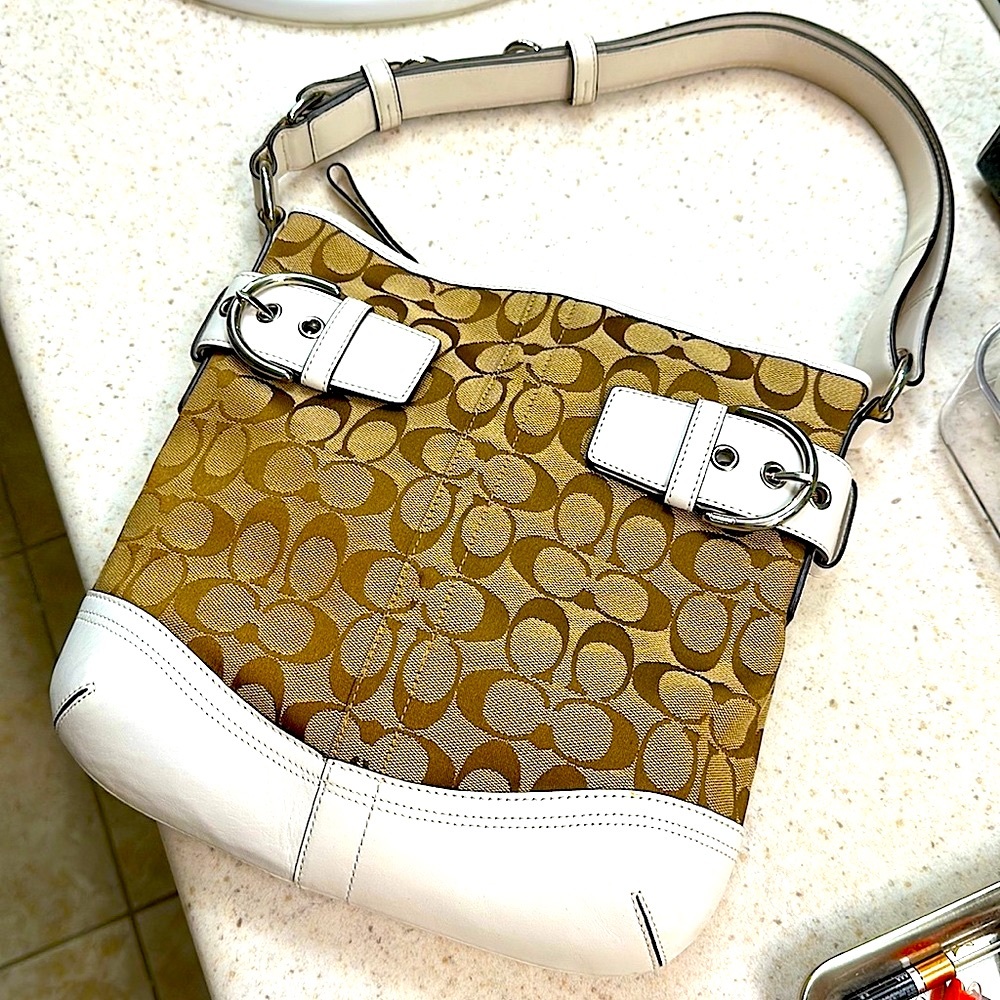 Coach handbag - Picture 2 of 7